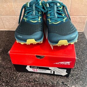 Altra Women's Teal and Yellow Trail Running Shoes